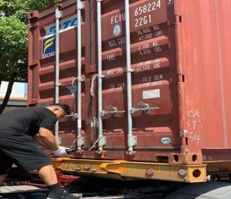 PRY-1100JBK स्वचालित कार्डबोर्ड फ्लूट लेमिनेटिंग मशीन 14