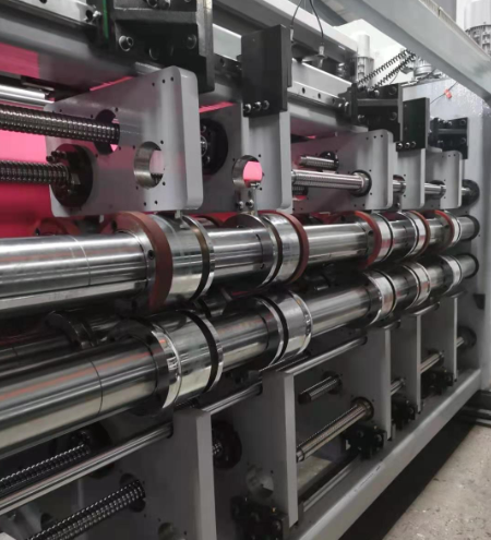 PRY-D1224 हाई स्पीड फुल ऑटोमैटिक 4 कलर फ्लेक्सो प्रिंटिंग स्लॉटिंग डाई कटिंग स्टैकिंग मशीन 7