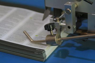 स्वतंत्र चाकू के साथ PRY-660T पेपर फोल्डिंग मशीन 4