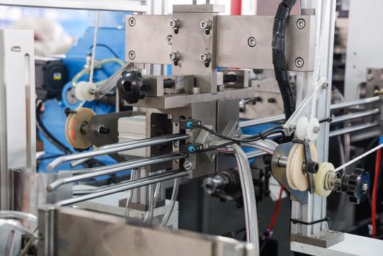 PRY-450A कागज बैग रस्सी सम्मिलन मशीन 6